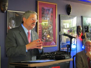 Governor Terry Branstad at Jitters Coffee Bar in Mason City on June 6th, 2011.