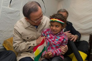 Secretary-General Ban Ki-moon visits the Kawrgosik Refugee Camp near Erbil, in the Kurdistan region of Iraq, where more than 200,000 Syrian refugees are being hosted by the regional government. UN Photo/Eskinder Debebe