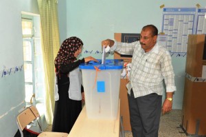 Casting a ballot in Basra, Iraq, where more than 1.6 million voters were registered for the parliamentary elections on 30 April 2014. Photo: UNAMI