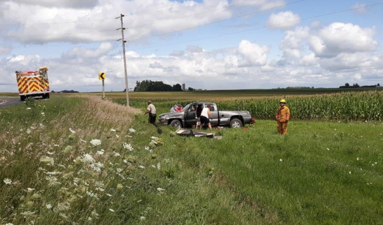 Belmond woman hurt in auto crash in Fayette county