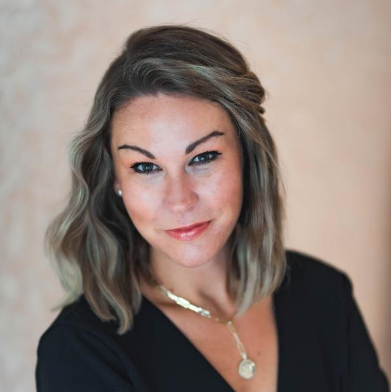 NIACC recognizes Tiffany Rottinghaus of Mara as the December 2023 Entrepreneur of the Month