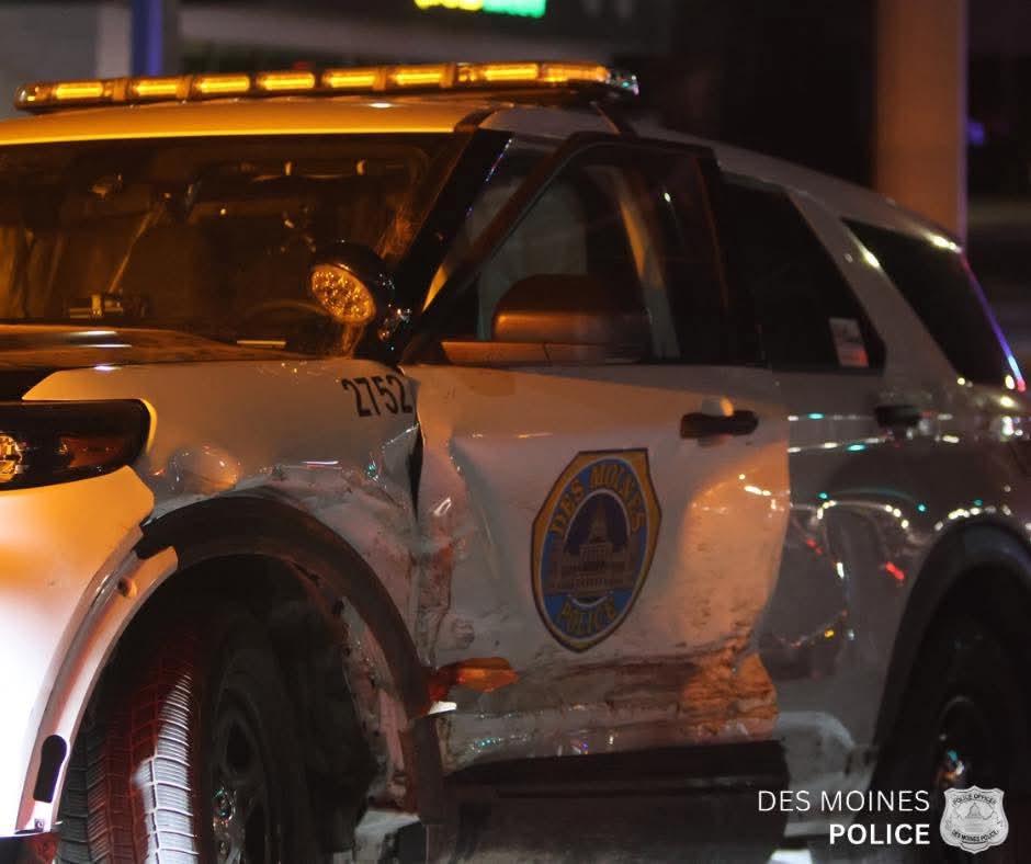 Iowa police officer hurt when alleged drunk driver smashes into patrol ...