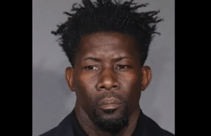 Iowa panel yanks jailed alien Ian Roberts' education license as Des