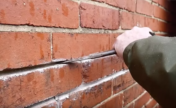 What Are the Signs That Brick Pointing Is Needed